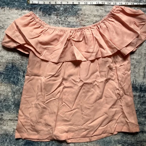 NWT Peach Off-Shoulder Ruffle Top - Picture 6 of 8
